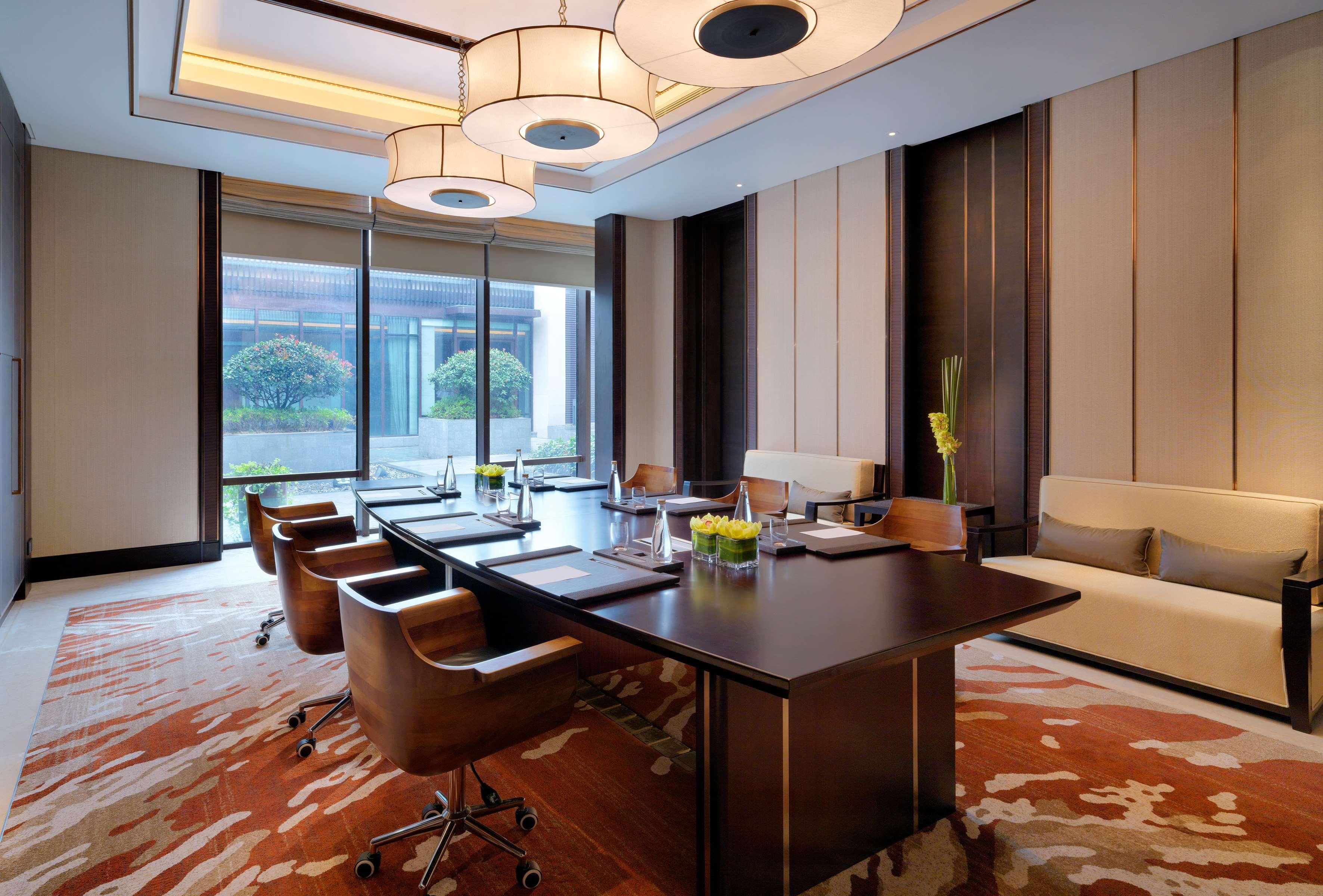 Hyatt Regency Chongming Hotell Exteriör bild