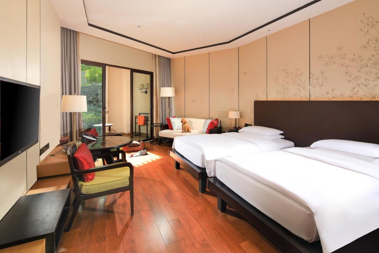 Hyatt Regency Chongming Hotell Exteriör bild